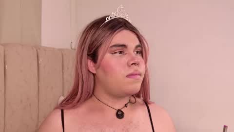 Snapshot of lady_evelynn_ chatting on 02.14.26 Evelynn online show from 02.14.26