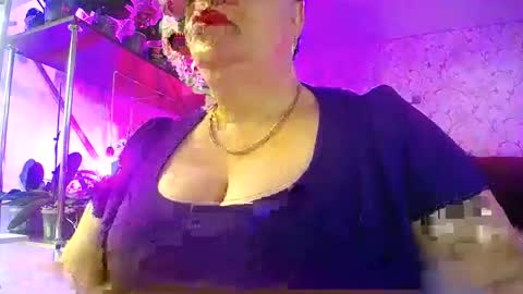 Lady Gloria online show from 04.04.26