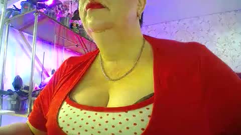 Lady Gloria online show from 04.24.26