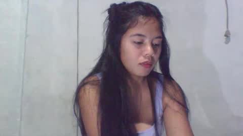 Snapshot of lady_krisha chatting on 12.18.25 lady_krisha online show from 12.18.25