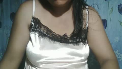 Snapshot of lady_love063 chatting on 11.28.25 lady_love063 online show from 11.28.25