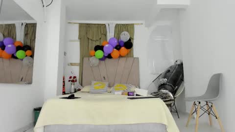 Snapshot of lady_miss___ chatting on 10.27.25 lady_miss___ online show from 10.27.25