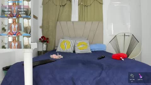 Snapshot of lady_miss___ chatting on 11.07.25 lady_miss___ online show from 11.07.25