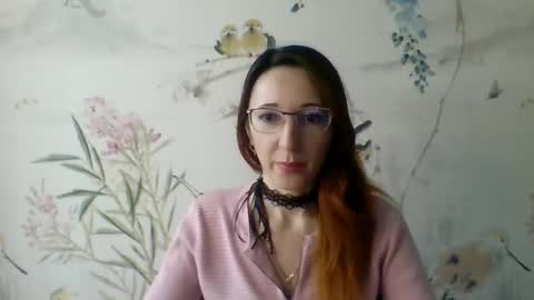 Snapshot of lady_noyabrina chatting on 10.29.25 Kira online show from 10.29.25