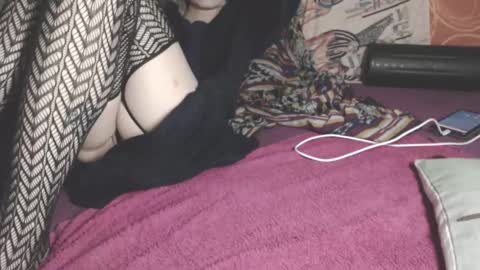 Snapshot of lady_simone chatting on 02.02.25 lady_simone online show from 02.02.25