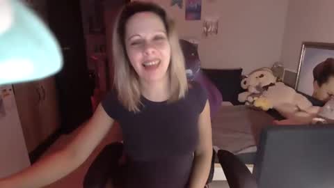 lady_smile69 online show from 02.12.25