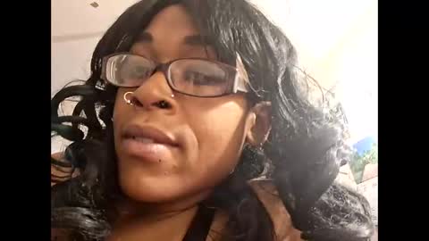 Snapshot of lady_suizid chatting on 03.25.26 Kinky Karamel online show from 03.25.26