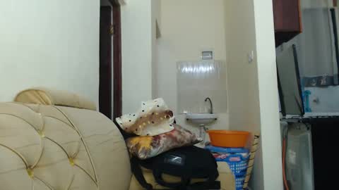 Snapshot of lady_twerky chatting on 11.21.25 Maya online show from 11.21.25