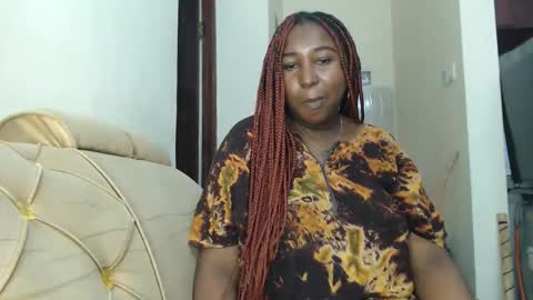 Snapshot of lady_twerky chatting on 12.02.25 Maya online show from 12.02.25