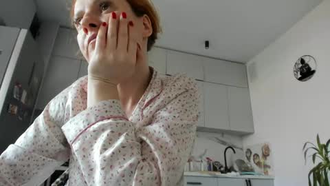 Sima Ladybigsmile online show from 04.23.26