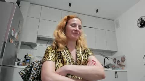 Sima Ladybigsmile online show from 04.24.26