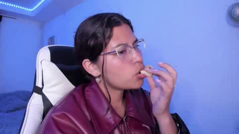  Lady  online show from 12.04.25