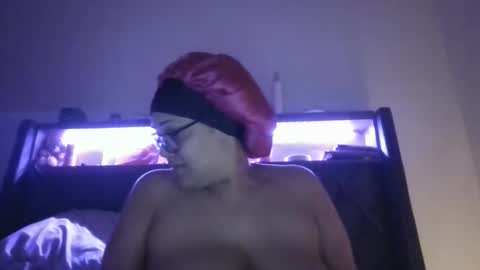 Snapshot of ladycinnabon chatting on 01.27.25 Stephanie online show from 01.27.25