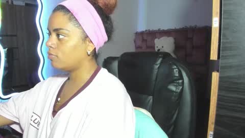 Snapshot of ladydanniela chatting on 02.23.26 leidy daniela online show from 02.23.26