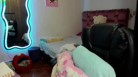 Snapshot of ladydanniela chatting on 03.10.26 leidy daniela online show from 03.10.26