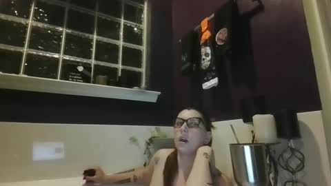 ladyharley828 online show from 10.12.25