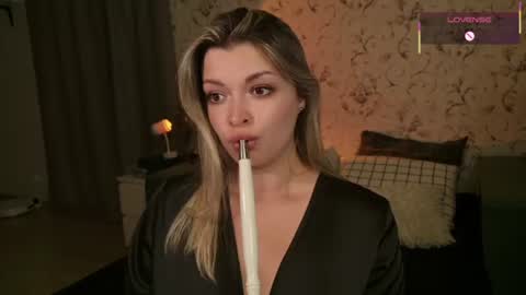 ladylancaster online show from 06.12.26