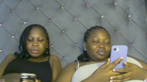 Snapshot of ladylilasexy chatting on 07.06.26 sexylila online show from 07.06.26
