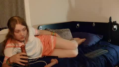 Snapshot of ladymeep chatting on 09.19.25 ladymeep online show from 09.19.25