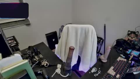 Snapshot of ladymeep chatting on 02.04.26 ladymeep online show from 02.04.26