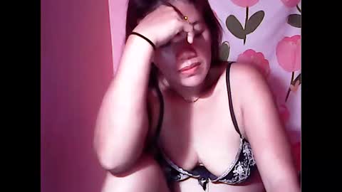 Snapshot of ladysweet4u69 chatting on 06.09.26 ladysweet4u69 online show from 06.09.26