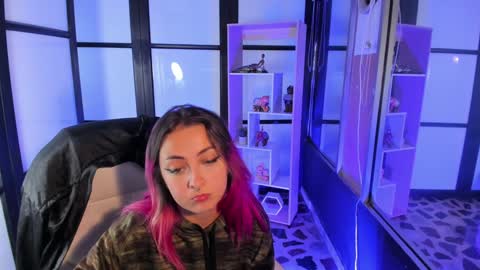 Lady  online show from 01.28.25