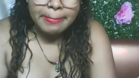 Snapshot of ladyxsnakes chatting on 11.09.25 LadyXSnakes online show from 11.09.25