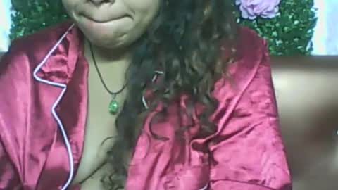 Snapshot of ladyxsnakes chatting on 11.16.25 LadyXSnakes online show from 11.16.25