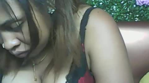 Snapshot of ladyxsnakes chatting on 11.29.25 LadyXSnakes online show from 11.29.25