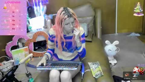 Skinnygirl online show from 09.18.25