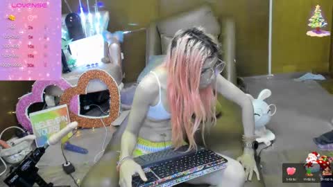 Skinnygirl online show from 10.04.25