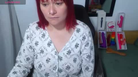 Snapshot of lahurent_weed420 chatting on 02.21.25 paola and a guest lol online show from 02.21.25