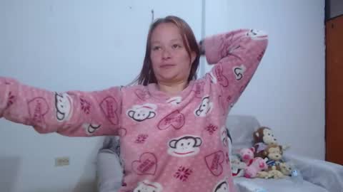 Snapshot of lahurent_weed420 chatting on 09.27.25 paola and a guest lol online show from 09.27.25