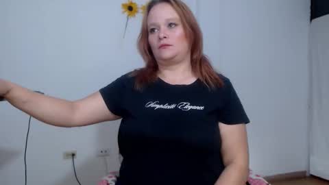 Snapshot of lahurent_weed420 chatting on 11.10.25 paola and a guest lol online show from 11.10.25