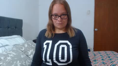 Snapshot of lahurent_weed420 chatting on 03.13.26 paola and a guest lol online show from 03.13.26