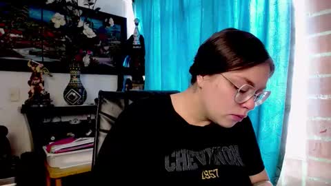 Snapshot of laia_hadid chatting on 03.05.26 laia_hadid online show from 03.05.26