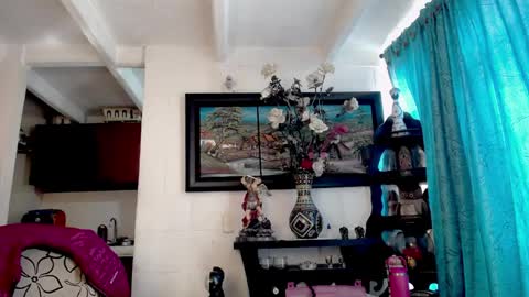 Snapshot of laia_hadid chatting on 04.07.26 laia_hadid online show from 04.07.26