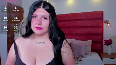 laia_hamilton online show from 11.04.25