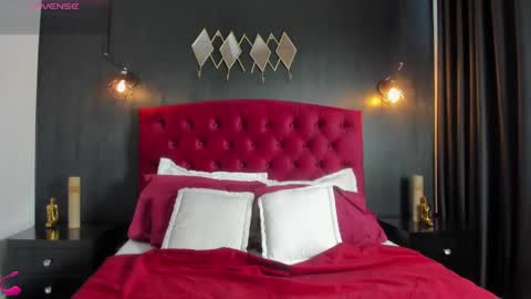 Laia  online show from 11.20.25