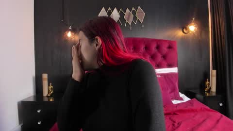 Laia  online show from 11.27.25