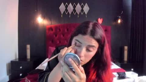 Laia  online show from 05.11.26
