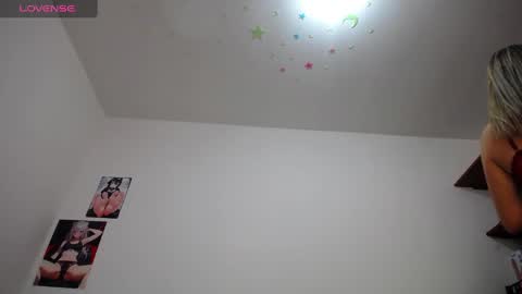 Snapshot of laila_laly chatting on 02.13.25 Leila Laly online show from 02.13.25