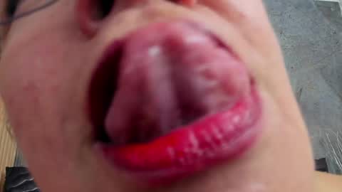 Lailacastillo online show from 04.23.26
