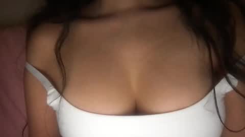 Snapshot of lailayousef chatting on 12.05.24 Laila Yousef online show from 12.05.24