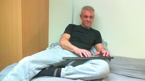 Lain online show from 03.29.26