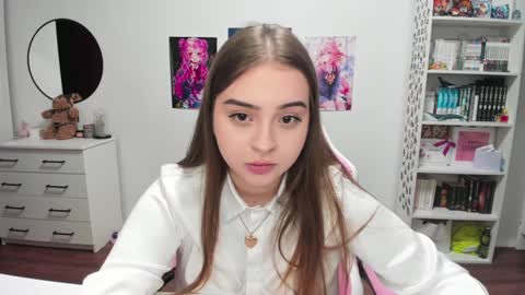 Snapshot of lain__ chatting on 01.23.25 Kira online show from 01.23.25