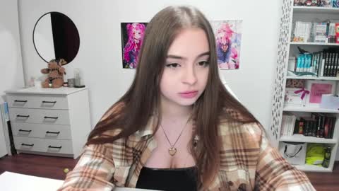 Snapshot of lain__ chatting on 01.31.25 Kira online show from 01.31.25