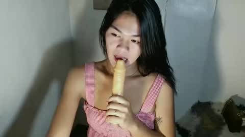 lakshmi_052704 online show from 09.18.25