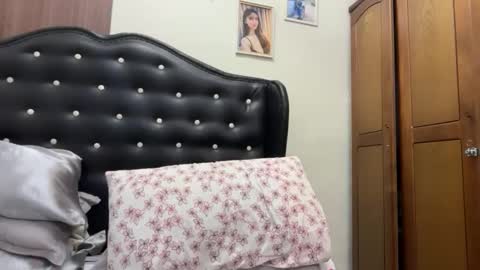 kristine online show from 04.25.26