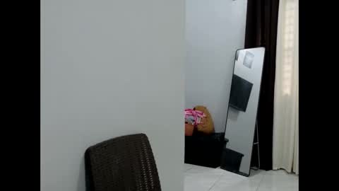 Snapshot of lalaineexx chatting on 02.20.26 Bellaaa 333 online show from 02.20.26